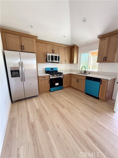 Building Photo - 20407 Strathern St