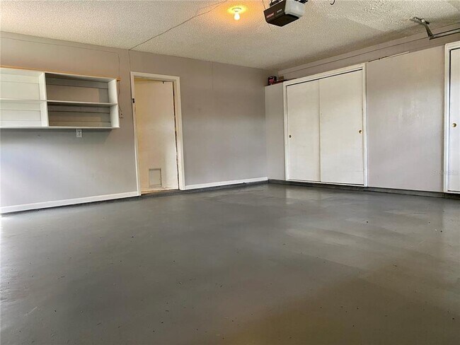 Building Photo - 5205 Dublin Pl