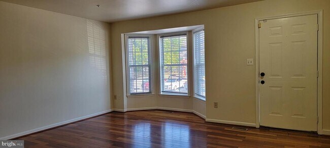 Building Photo - 601 Primus Ct