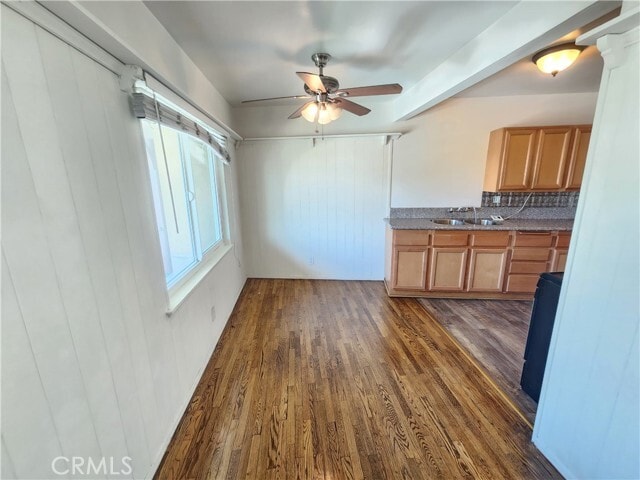 Building Photo - 14229 Moorpark St