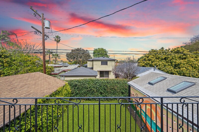 Building Photo - 4258 Beethoven St
