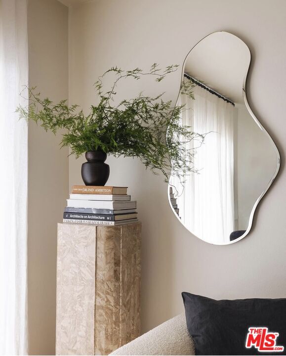 Building Photo - 1230 Horn Ave