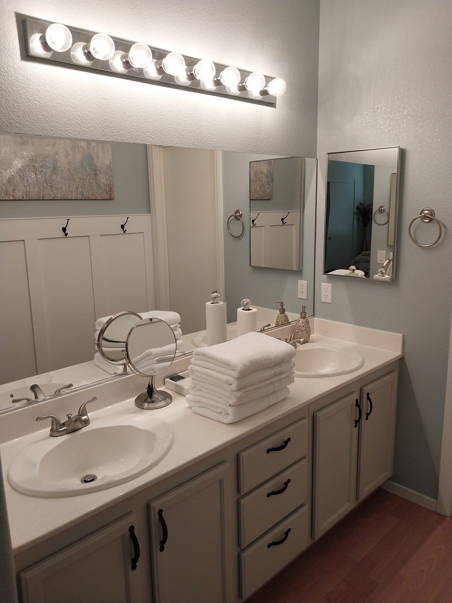Master restroom - 1003 Shell Flower Rd