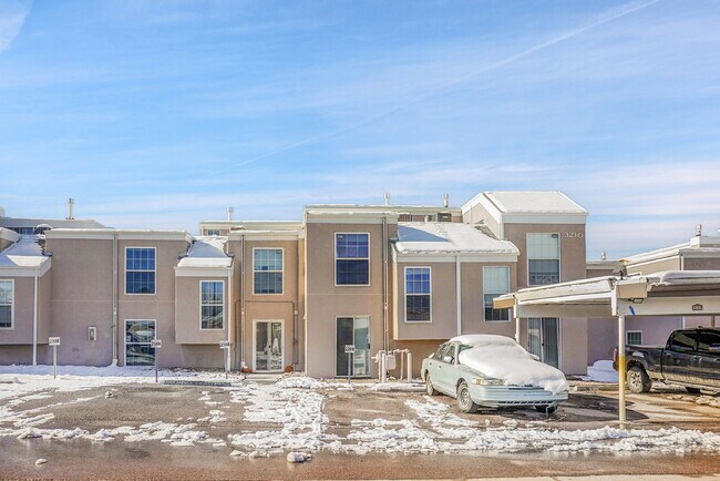 Building Photo - $1,440.95- 2 Bed, 1.5 Bath Townhome in CO Springs with Central AC and All Utilities Included