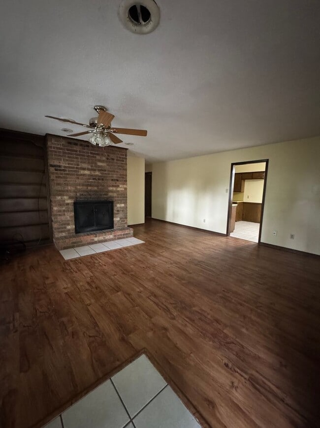 Building Photo - 4724 Skywood Dr