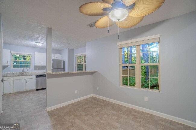 Building Photo - 888 Shiloh Ridge Run NW