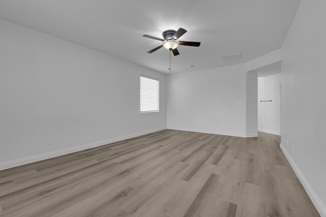 Building Photo - 4319 N Thunder Twice St