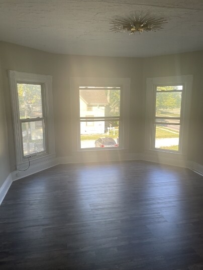 Building Photo - 4233 Holt Rd