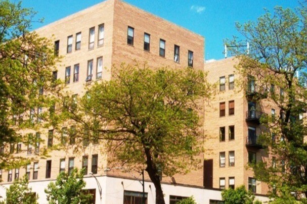 Columbus on the Park Building - 811 S Lytle St