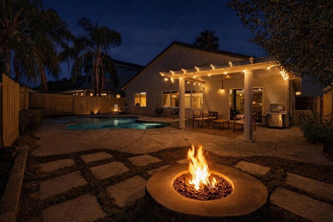 Building Photo - 9363 Willow Pond Cir