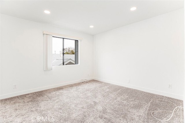 Building Photo - 1327 Barrington Way