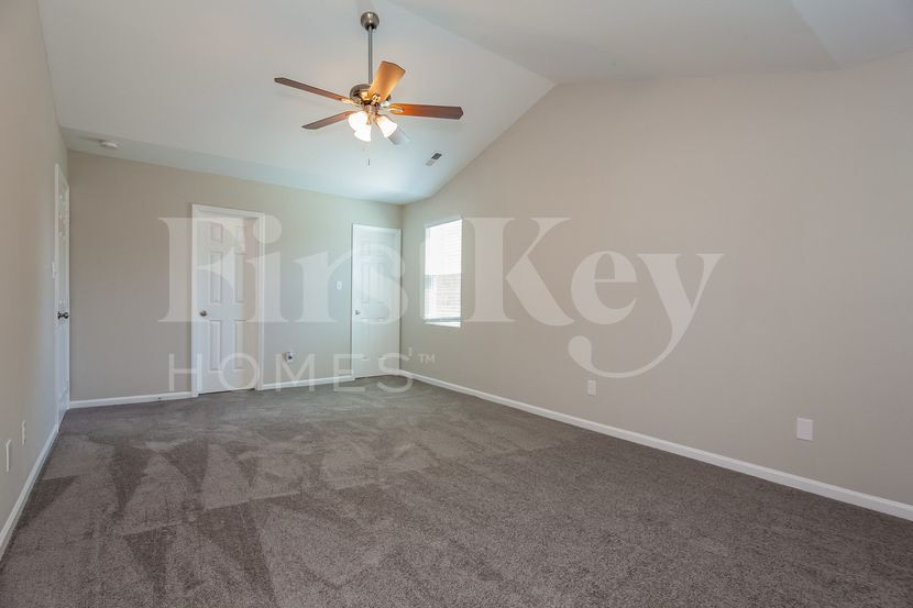 Building Photo - 10712 Spruce Mountain Rd