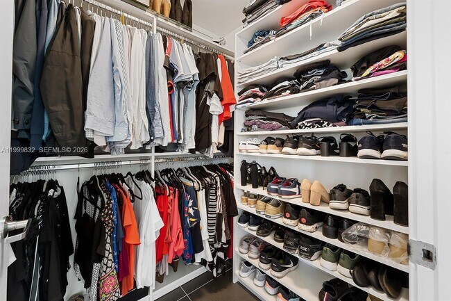 Building Photo - 3301 NE 1st Ave