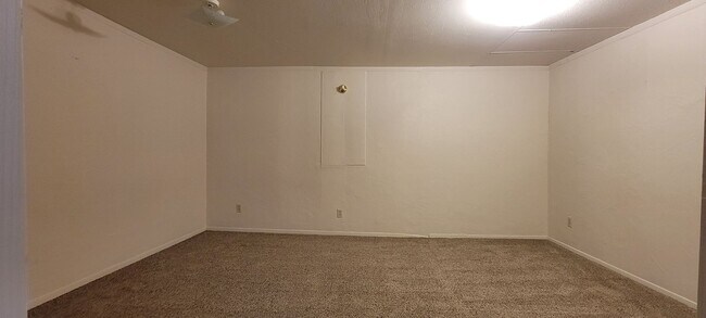 Building Photo - 311 Macon Ave