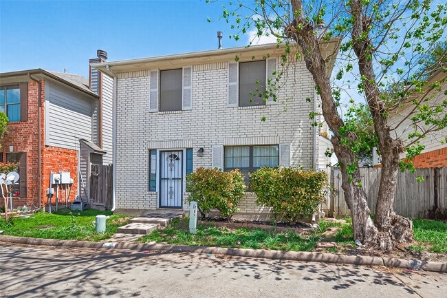 Building Photo - 8617 Mapletwist St