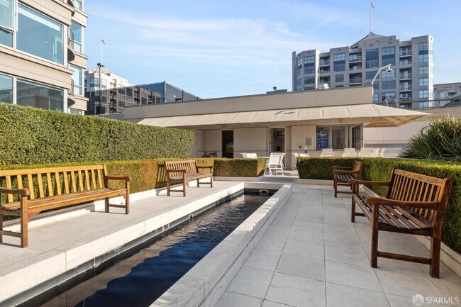 Building Photo - 229 Brannan St