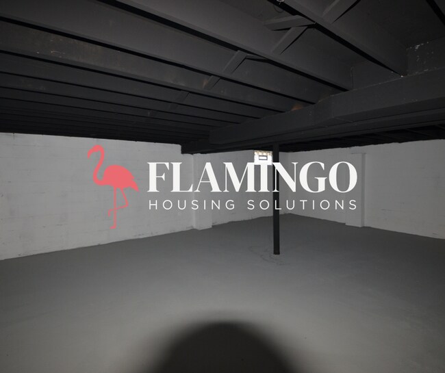 Building Photo - 5122 Hackett Dr