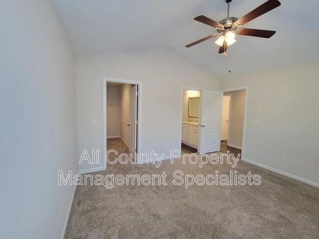 Building Photo - 22 Brazilian Dr