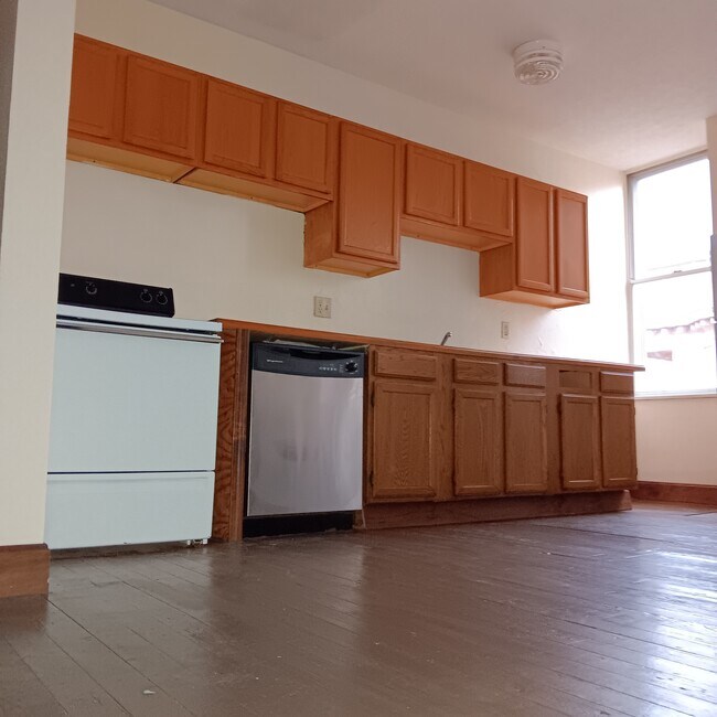 Building Photo - 2148 Auburn Ave