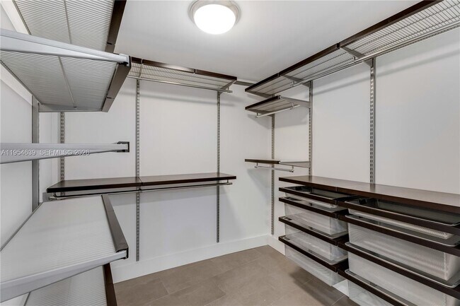 Building Photo - 720 NE 69th St