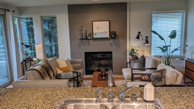 Building Photo - 2145 Dexter Ave N