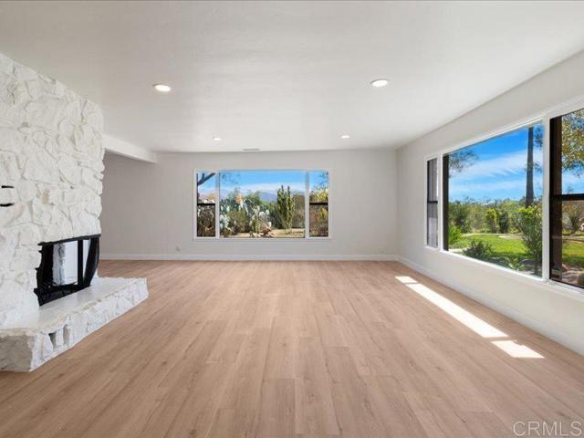 Building Photo - 2980 Los Alisos Dr