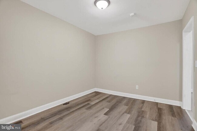 Building Photo - 2942 Arunah Ave