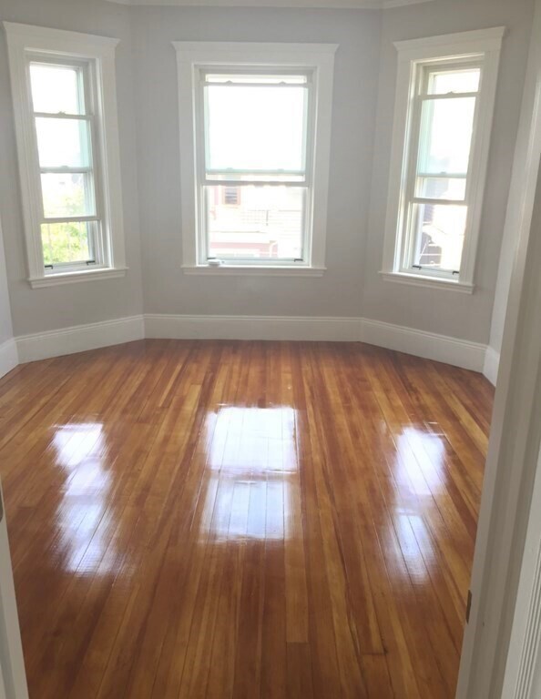 Building Photo - 74 Barnes Ave