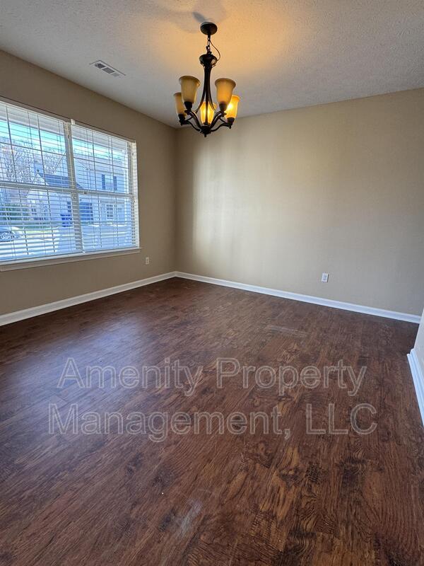 Building Photo - 831 Rouse Rd