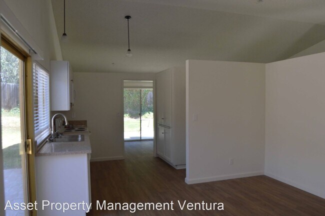 Building Photo - 3 br, 2 bath House - 284 N Brookshire