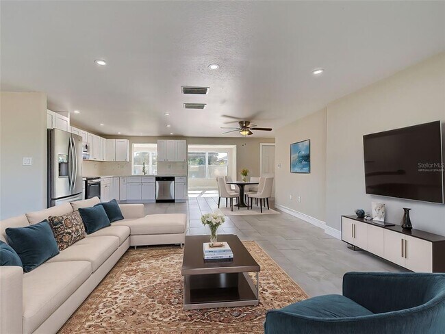 Building Photo - 4342 Ewing Cir