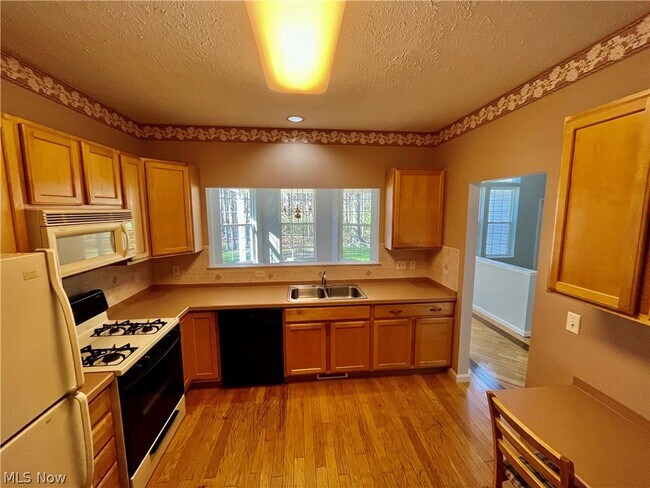 Building Photo - 2477 Crimson Dr