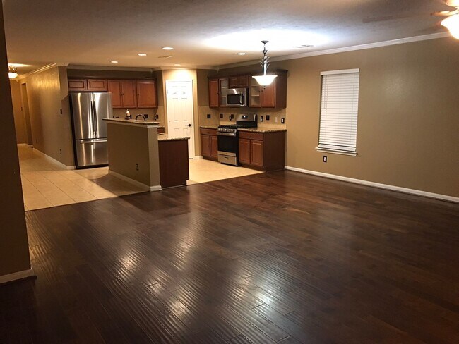 Building Photo - 7914 Tilbury Woods Ln