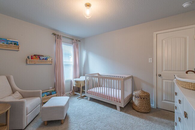 Building Photo - 2569 McCrae