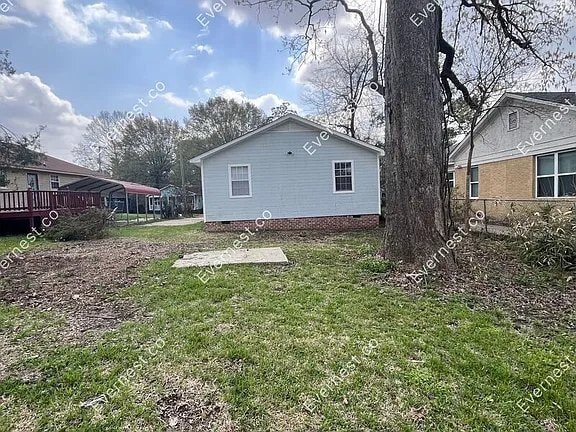 Building Photo - 320 McTyere Ave