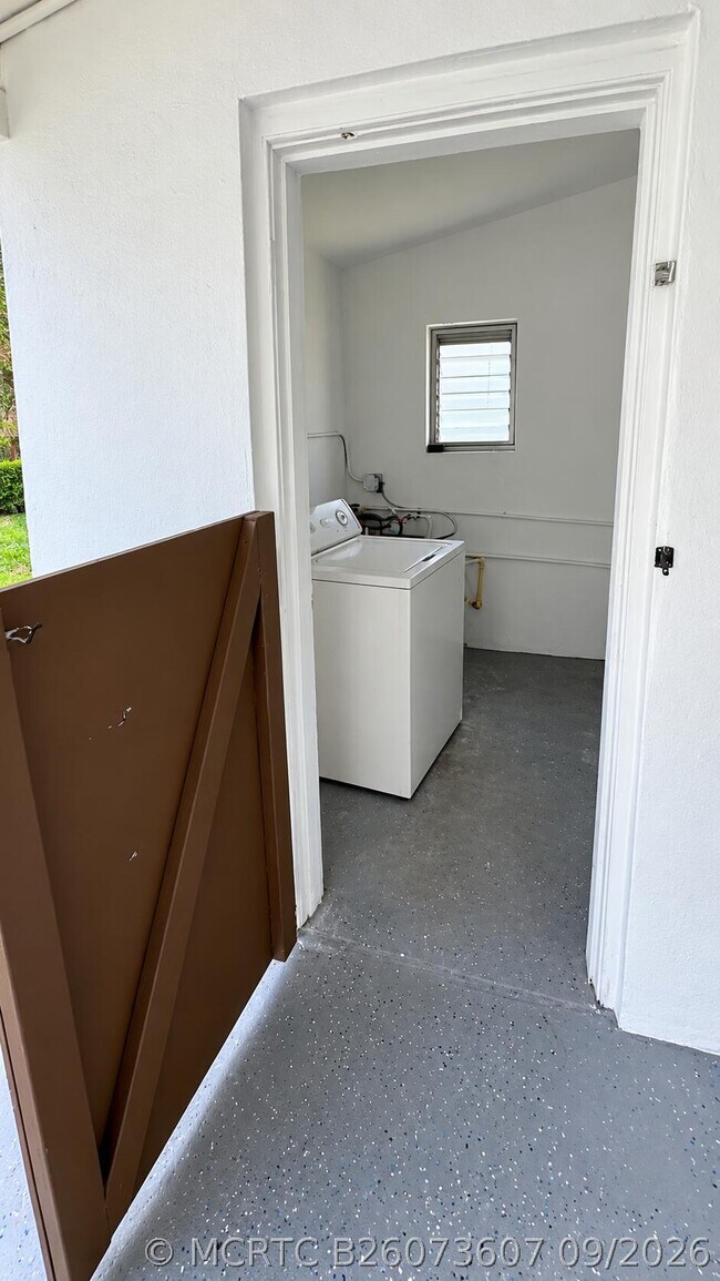 Building Photo - 15741 NW 38th Pl