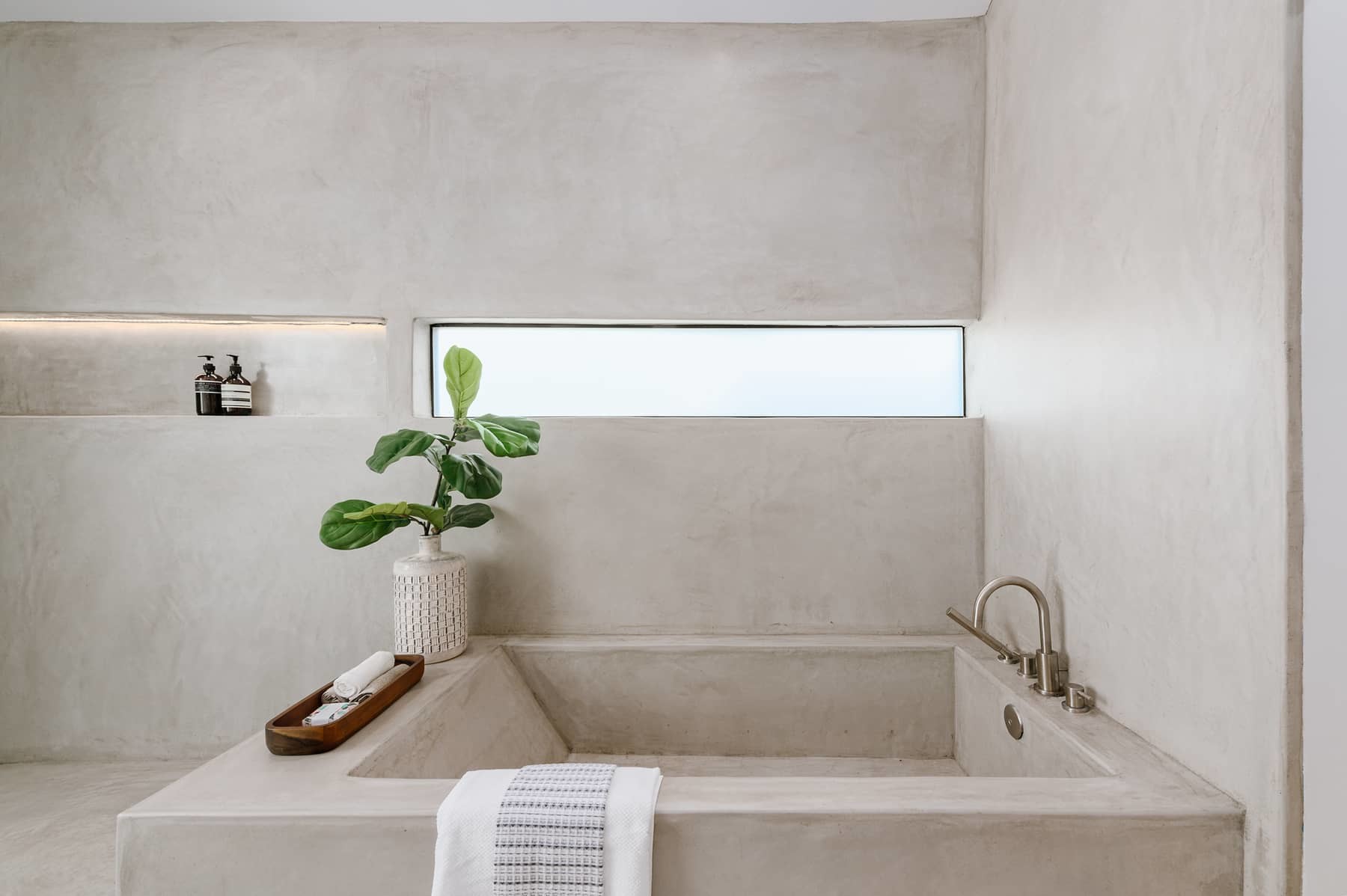 Building Photo - 3429 Larissa Dr