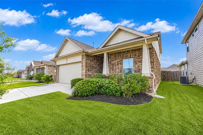 Building Photo - 5511 Downie Draw Ranch Trail