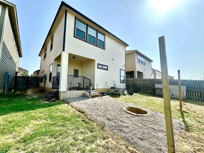 Building Photo - 4320 Regina Dr