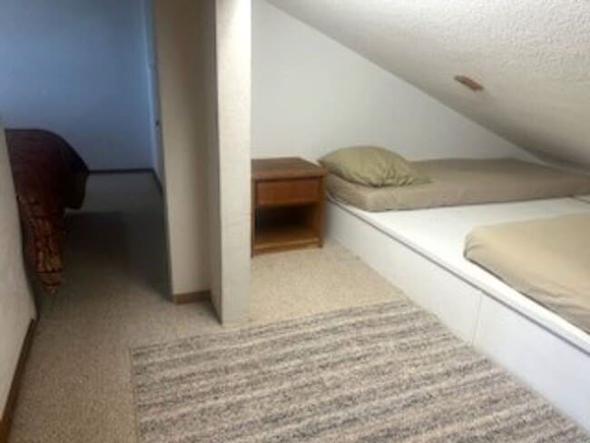 Building Photo - FOR RENT – LAKE HATCHER TOWNHOUSE CONDO