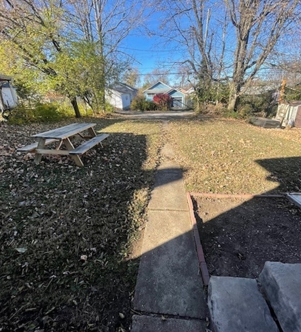 Building Photo - 1208 S Lincoln St