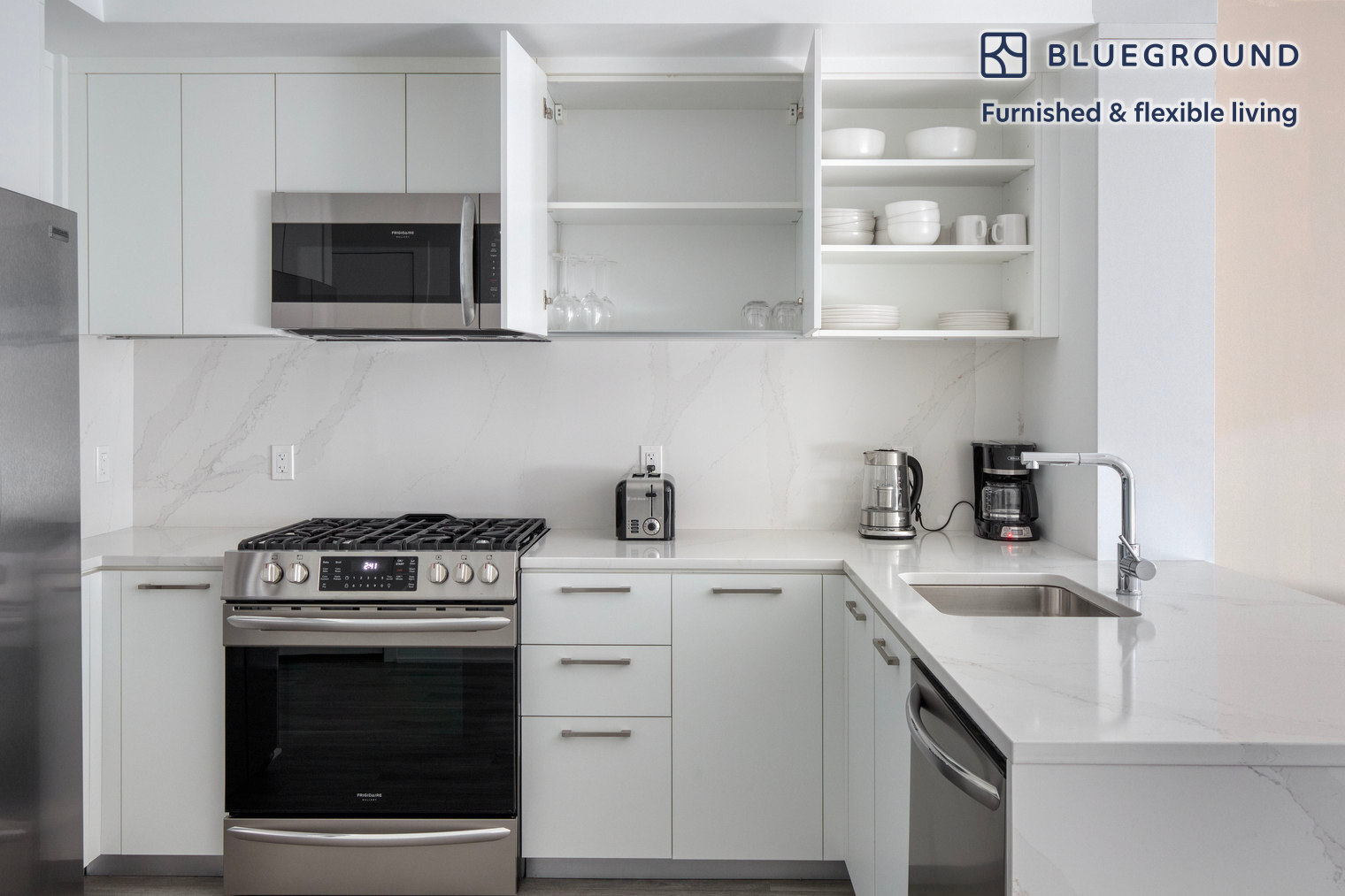 Building Photo - 949 1st St SE