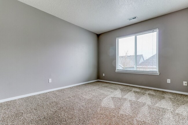 Building Photo - 20467 SW Rosemount St