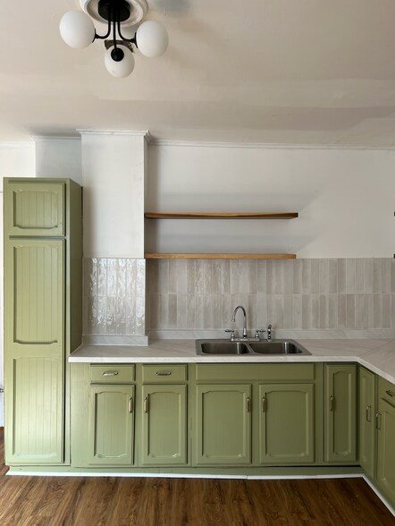 Building Photo - 188 3rd St