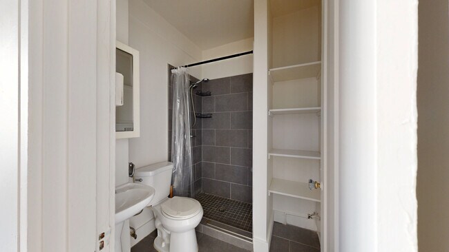 Building Photo - 420 Ellis St