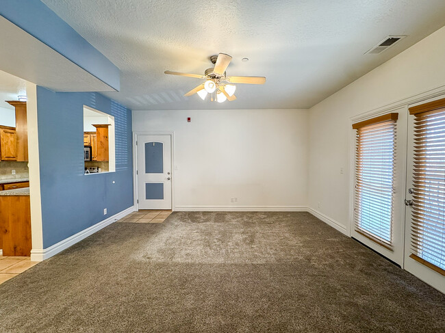 Building Photo - 248 S 550 W