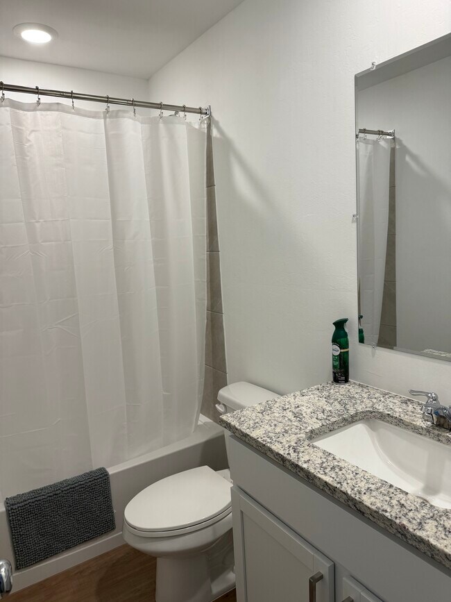 Building Photo - 1919 Wolford Wy