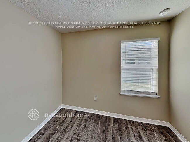 Building Photo - 942 Grapewood St