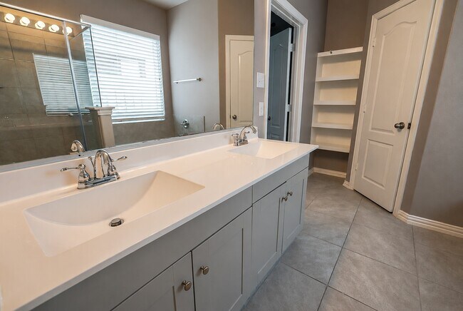 Building Photo - 2507 Galley Ridge Dr