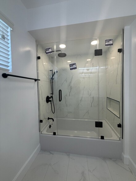 Building Photo - 20029 Ingomar St